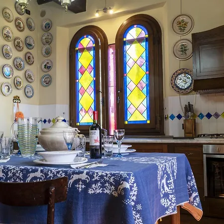 Country Historical House Nyaraló *