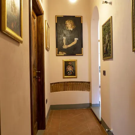 Country Historical House Lucca Nyaraló *