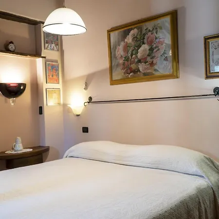 Country Historical House Lucca Nyaraló *